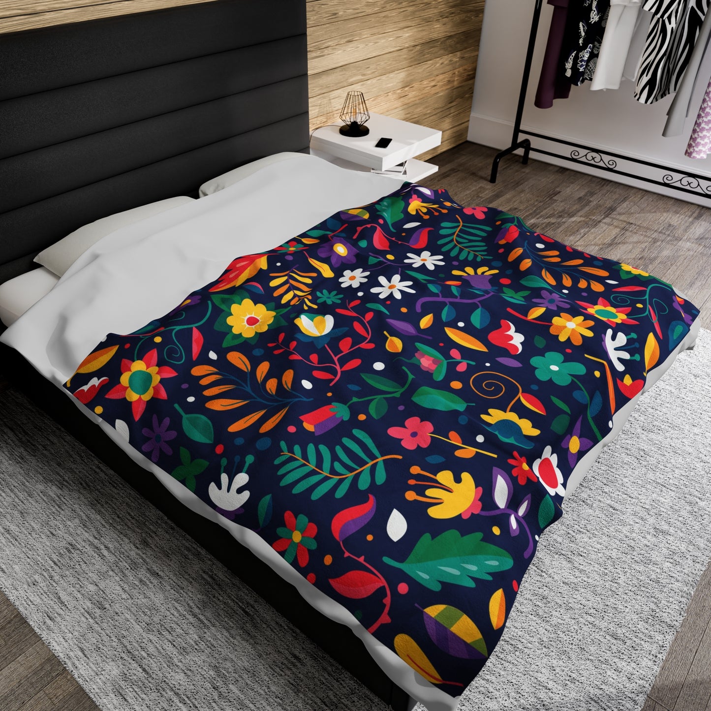 Abstraction Print Velveteen Plush Blanket