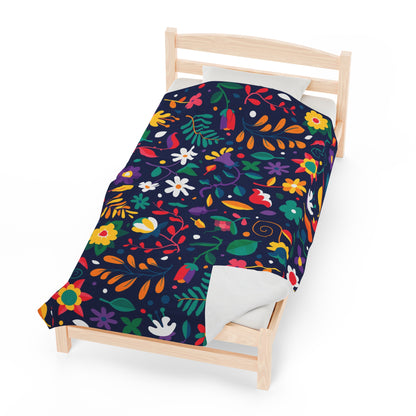 Abstraction Print Velveteen Plush Blanket