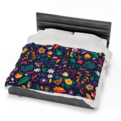 Abstraction Print Velveteen Plush Blanket